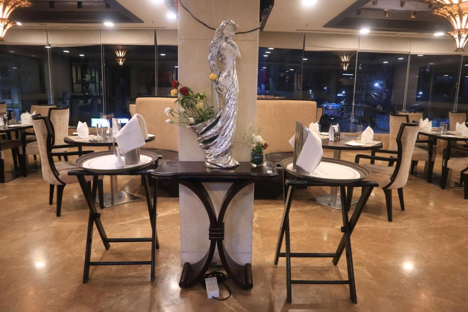 君豪酒店 加尔各答 外观 照片