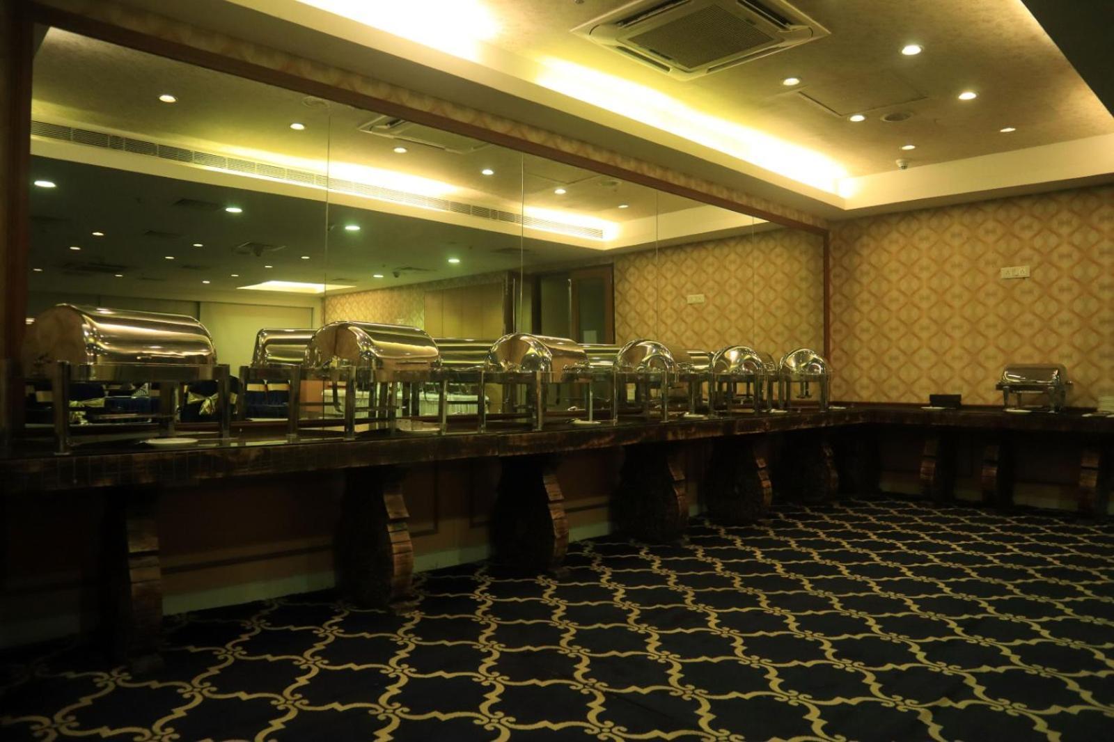 君豪酒店 加尔各答 外观 照片